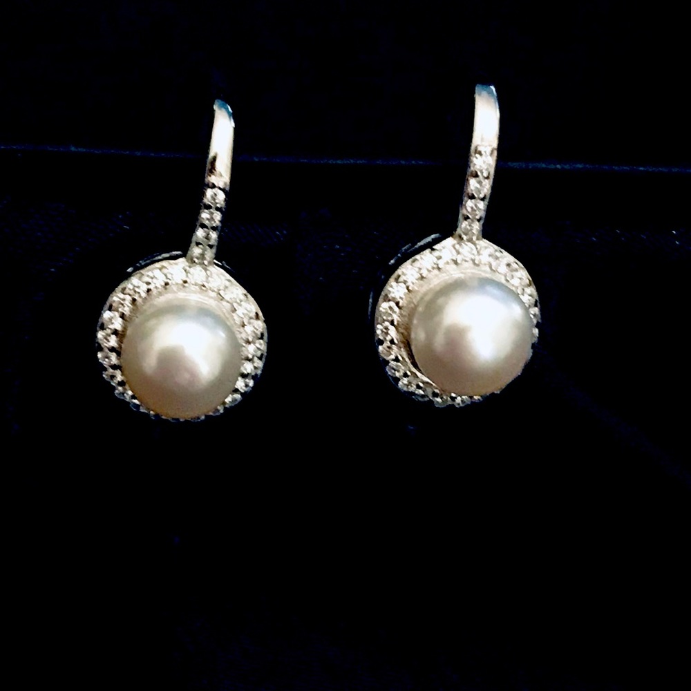 Sophisticated Elegance! NWT’s! Princess Grace